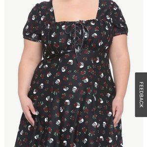 Hot Topic Black Skulls & Roses Dress